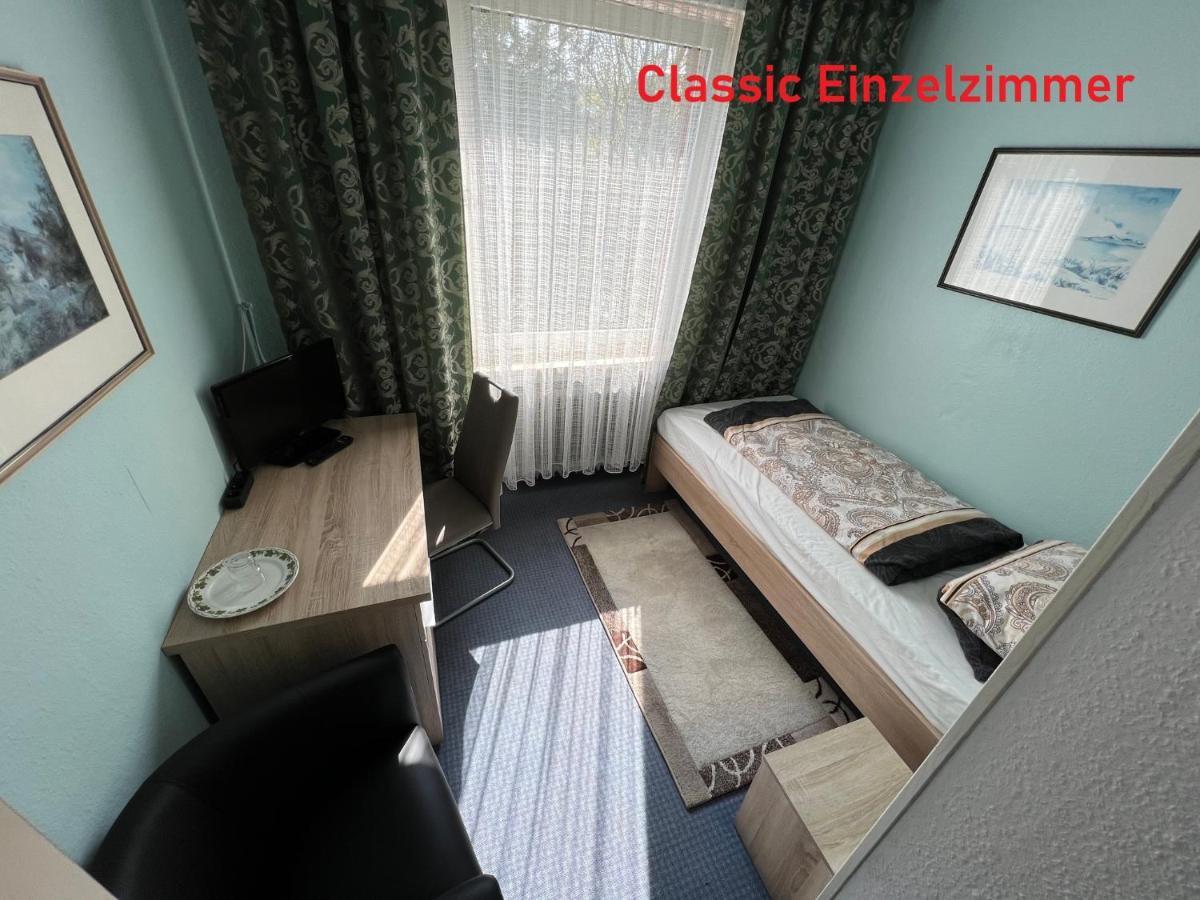 Hotelpension Am Thermalbad Bad Nenndorf Bagian luar foto