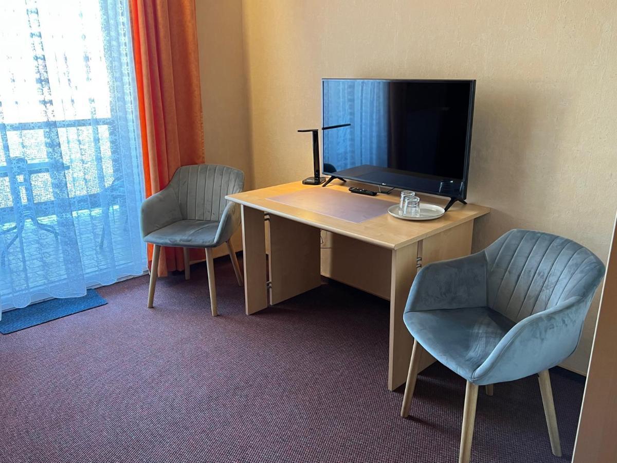 Hotelpension Am Thermalbad Bad Nenndorf Bagian luar foto