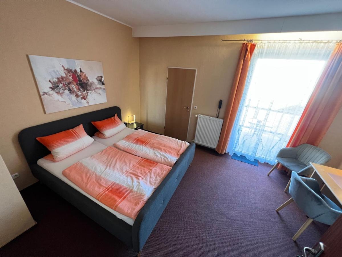 Hotelpension Am Thermalbad Bad Nenndorf Bagian luar foto