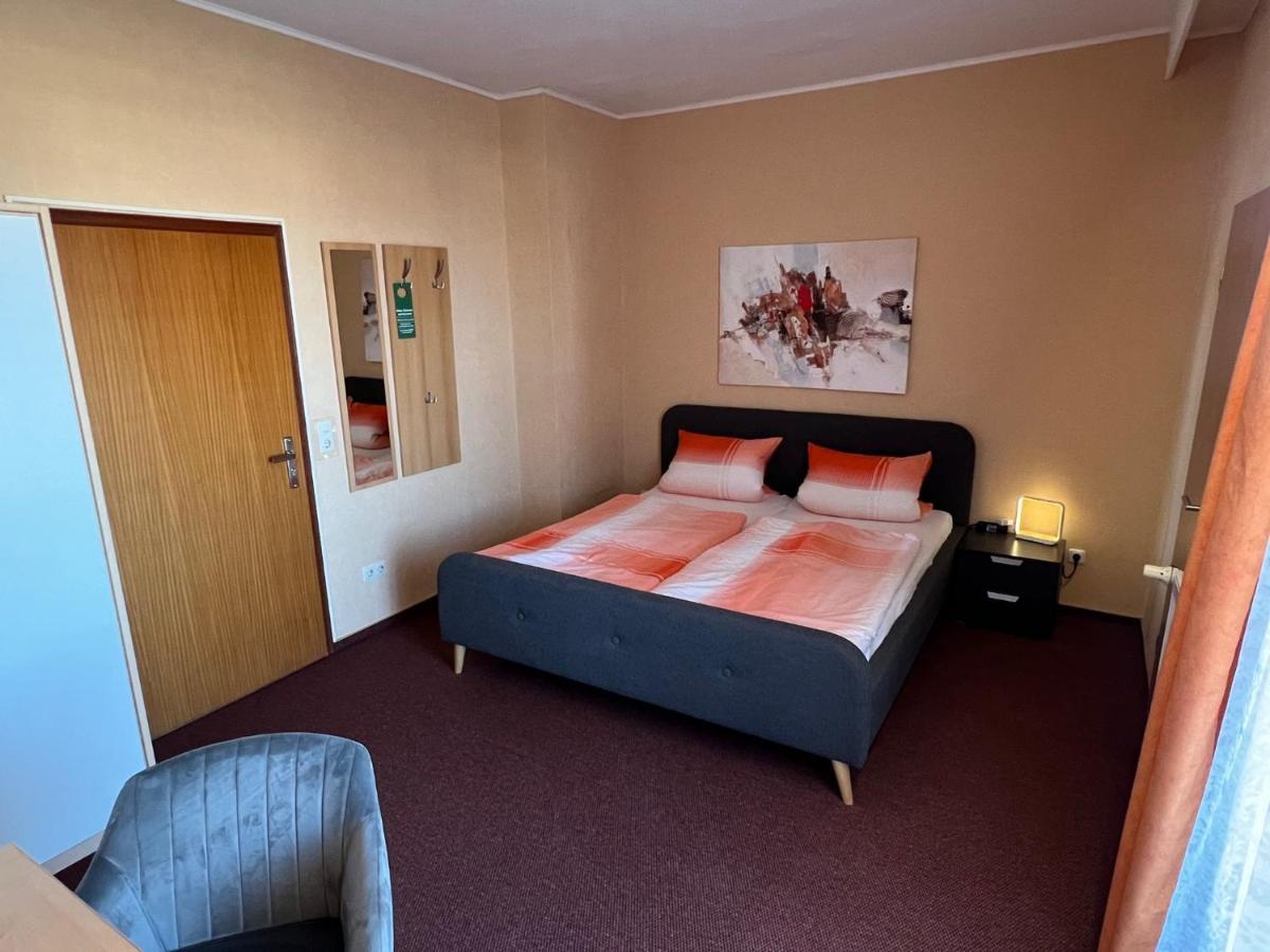 Hotelpension Am Thermalbad Bad Nenndorf Bagian luar foto
