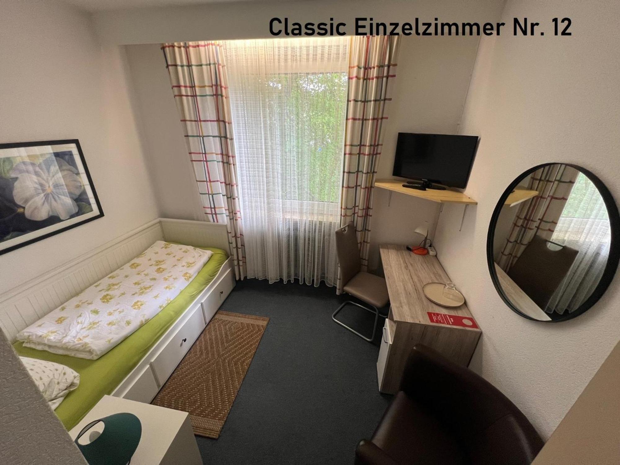 Hotelpension Am Thermalbad Bad Nenndorf Ruang foto